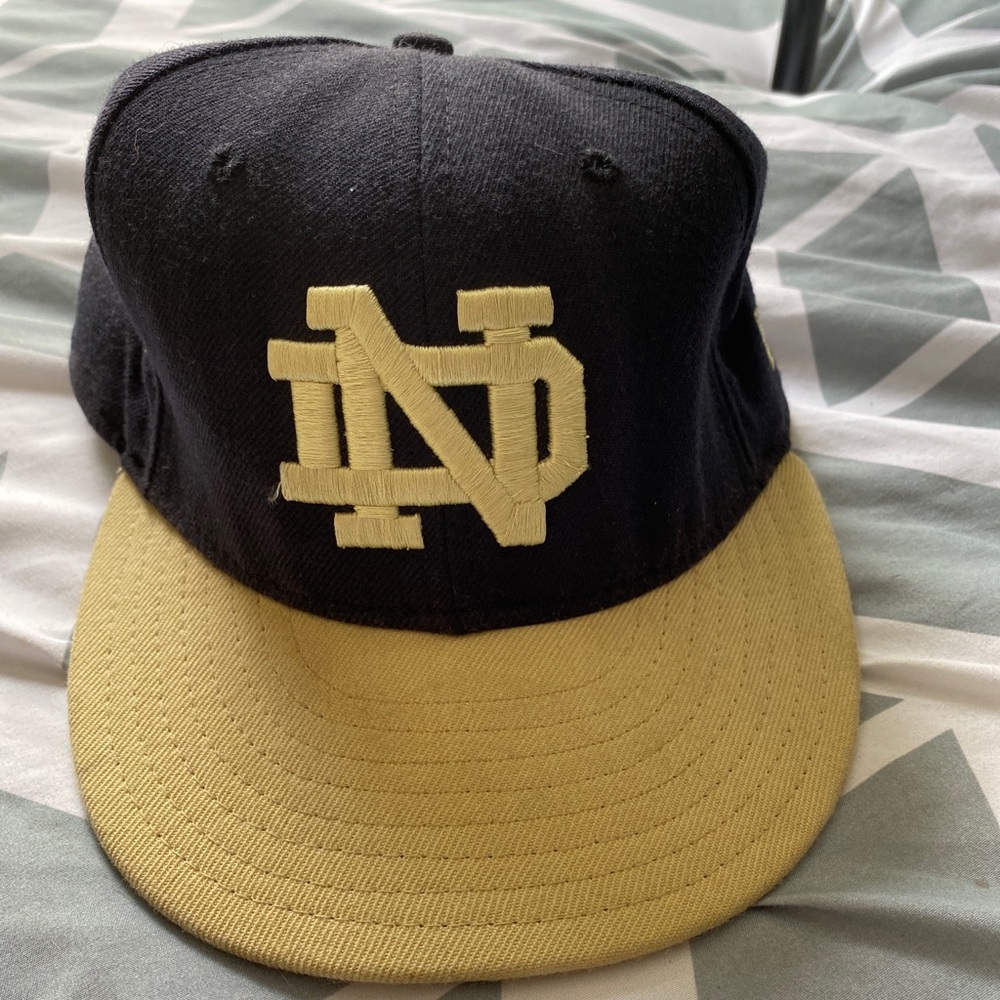 Notre Dame Fitted hat. New Era size 7 3/8.